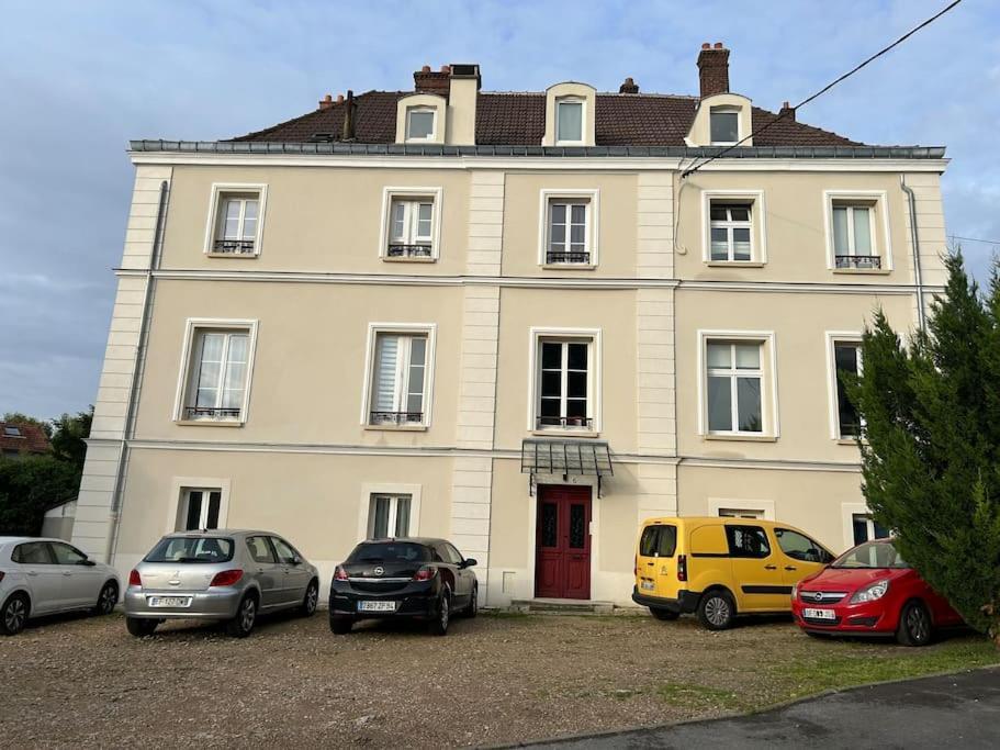 Le Petit Nid D'Yves Apartamento Lagny Exterior foto